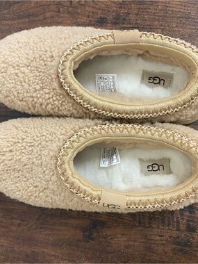 UGG Tasman Slipper